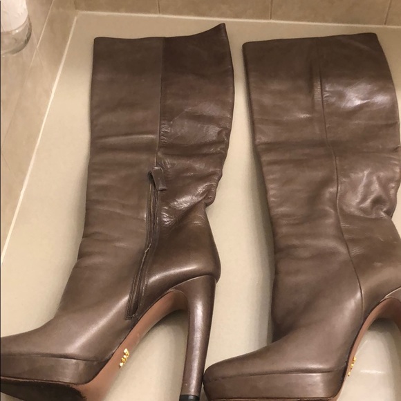 Prada boots - Picture 2 of 12